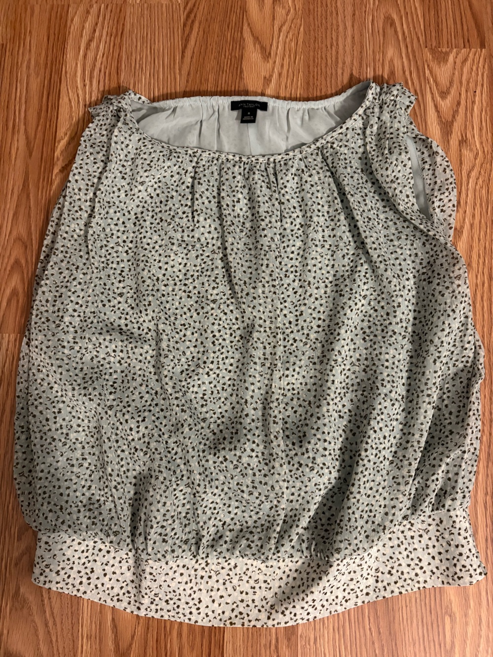 Ann Taylor Factory Light Gray Printed Sleeveless Blouse